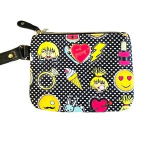 🔵Betsey Johnson Emoji Wristlet- NWOT